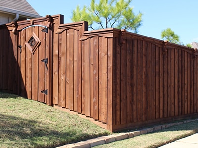 Best Fence Paint – Review and Buyer’s Guide